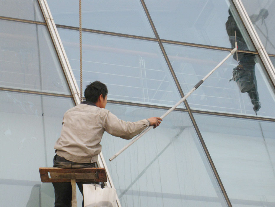 建筑外墻為什么要進行清洗？