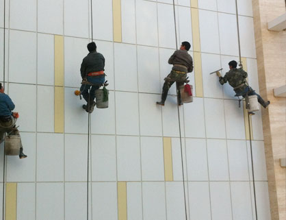 外墻面磚、陶瓷錦磚清洗方法